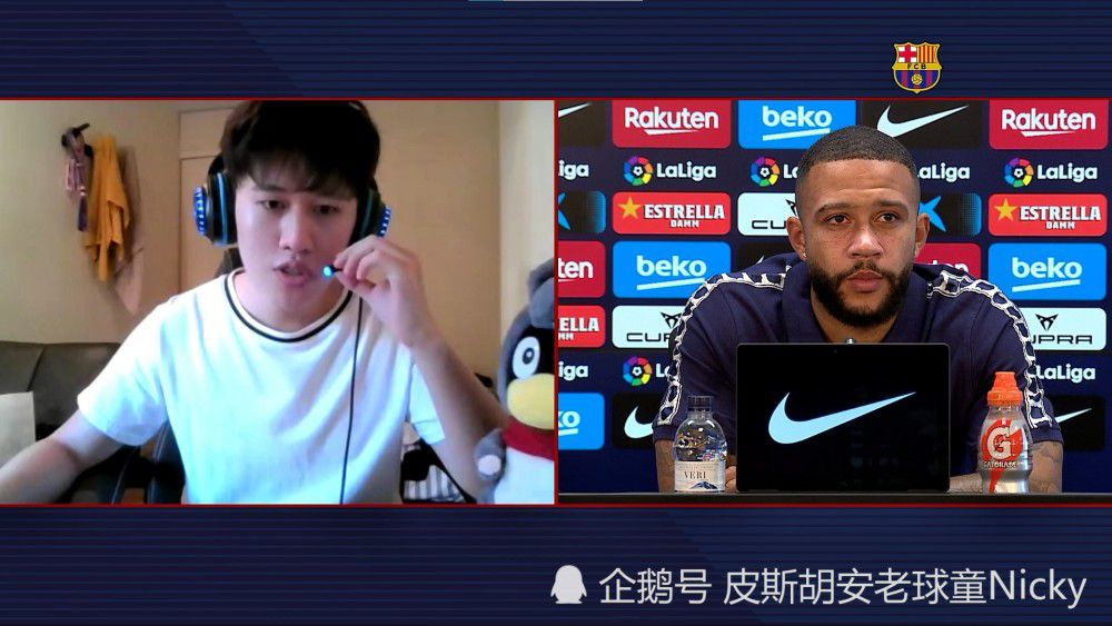 钱红艳还没反应过来，萧常乾便骑在她的身上，气急败坏的左右开弓，那巴掌简直跟不要钱似的，往死里打。